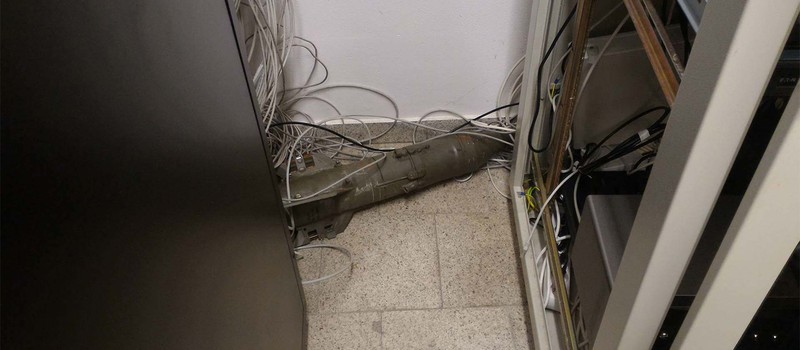 Пользователь Reddit обнаружил противотанковую ракету среди серверов