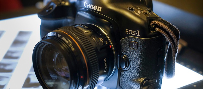 Canon прекращает выпускать плёночные камеры EOS-1V