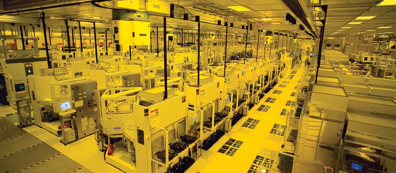 Фабрики поставщика чипов iPhone остановлены из-за вируса