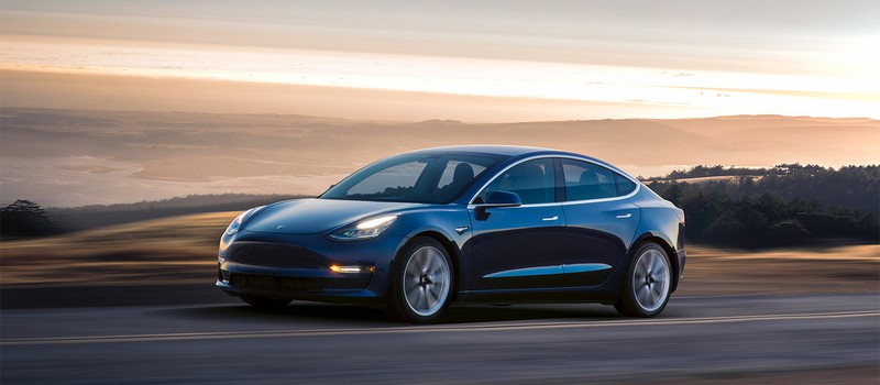 Илон Маск обещает сделать Tesla полностью автономными в течение года