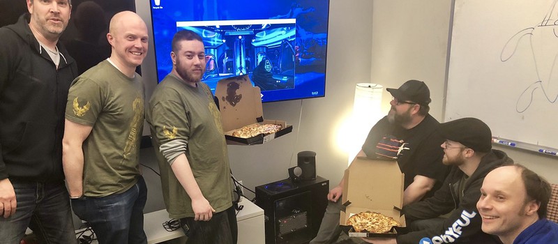 343 industries просит игроков больше не присылать им пиццу