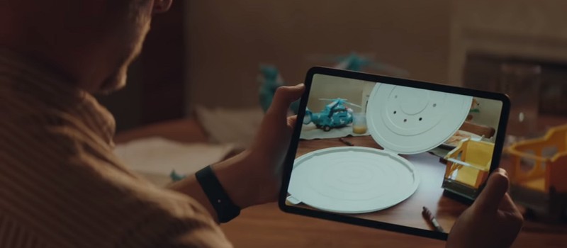 Apple создает круглую коробку для пиццы в новом рекламном ролике