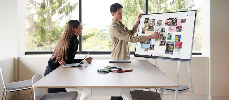 Microsoft показала Surface Hub 2S — 50-дюймовый планшет за $9000