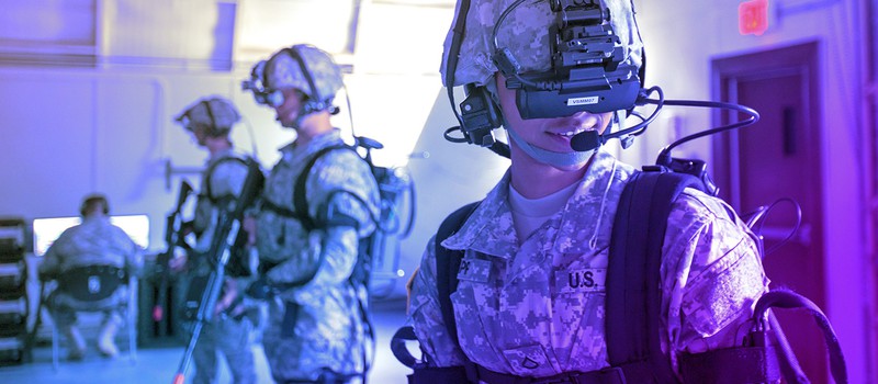 Киберпанк в армии: От бионических рук и тренировок в VR до рельсотрона и снайперских винтовок