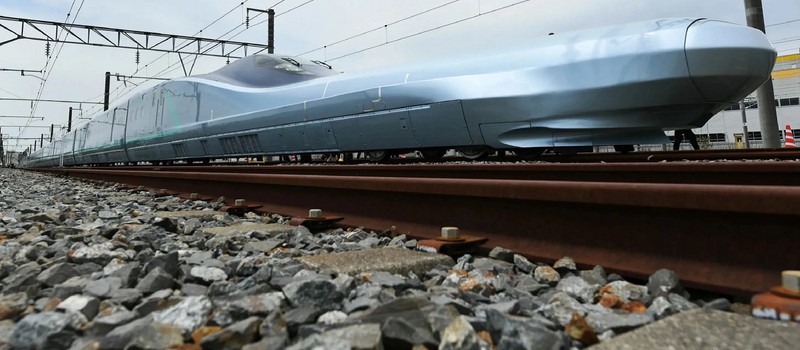 Скоростная железная дорога Японии осталась без электричества из-за слизняка