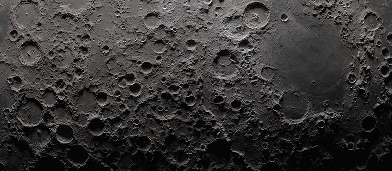 Китайский аппарат обнаружил гелеобразное вещество на темной стороне Луны