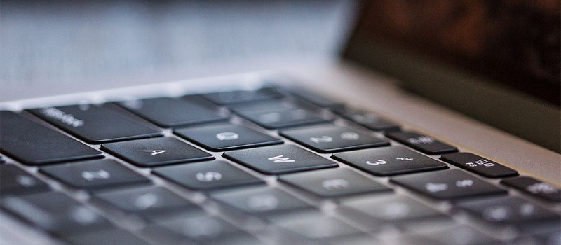 Apple столкнется с коллективным иском по поводу неисправных клавиатур MacBook