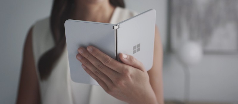 Складной смартфон Microsoft Surface Duo показали на видео