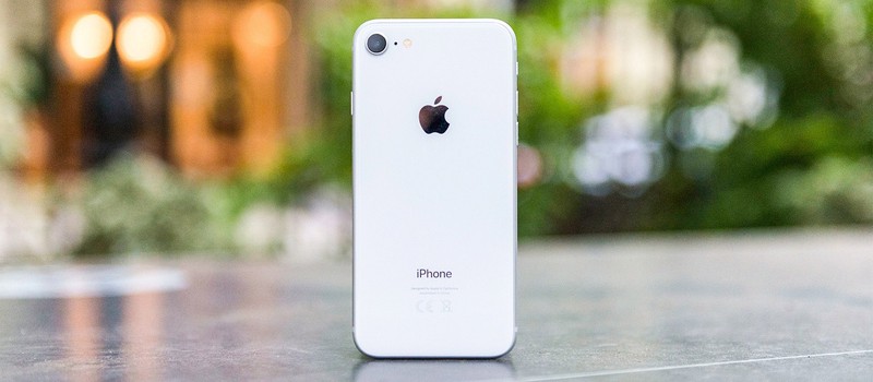iFixit: Не все детали из iPhone 8 подходят к iPhone SE 2