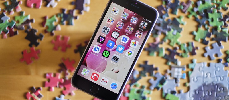 Владельцы iPhone SE больше остальных поклонников Apple довольны своими смартфонами