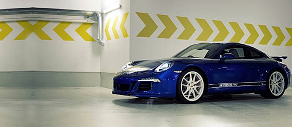 По заявкам в Facebook компания Porsche спроектировала 911-й особой версии
