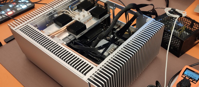 Этот PC c RTX 3080 на пассивном охлаждении послужит хорошим обогревателем