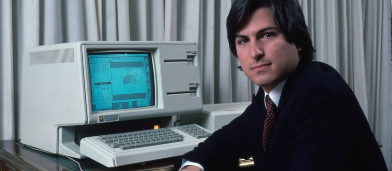 Подписанное Стивом Джобсом руководство к Apple II продали почти за 800 тысяч долларов