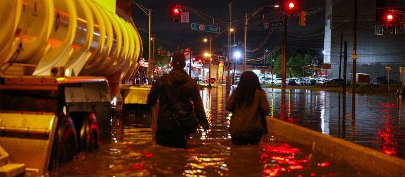 Ураган Ида затопил Нью-Йорк, кадры напоминают фильм "Послезавтра"