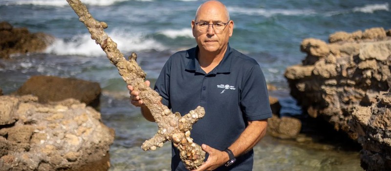Дайвер нашел у побережья Израиля 900-летний меч крестоносцев