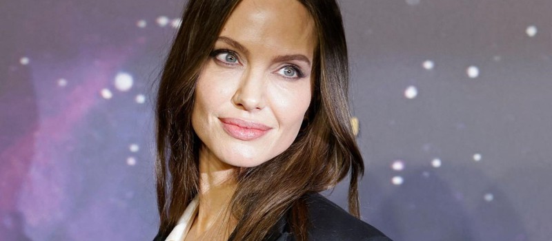 Анджелина Джоли рада, что Marvel не вырезала гомосексуальную сцену из "Вечных"
