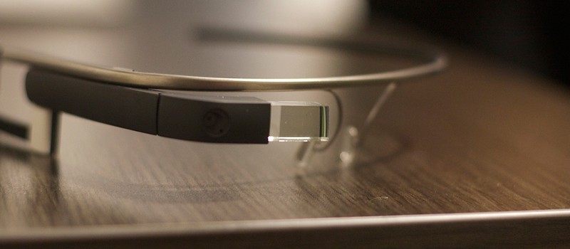 Microsoft тестирует собственные очки похожие на Google Glass