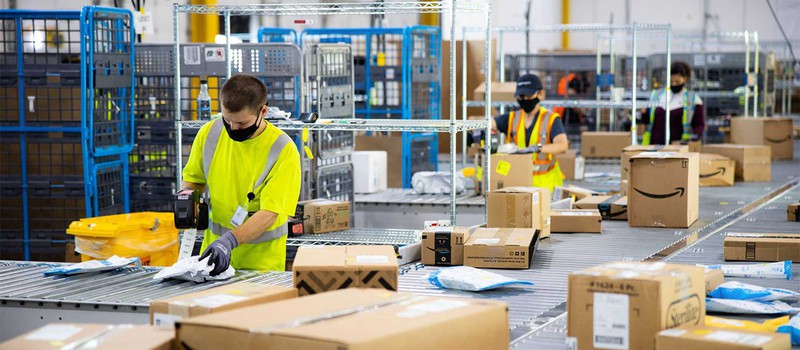 После обрушения склада Amazon разрешила сотрудникам носить телефоны