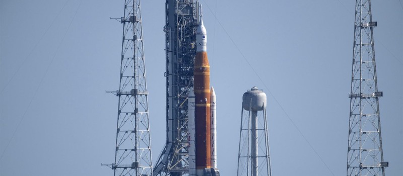 NASA подготовила гигантскую ракету SLS для финальных тестов