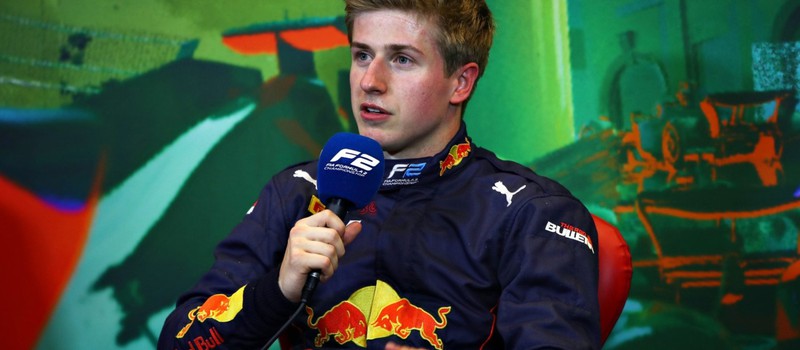 Red Bull приостановила действие контракта гонщика после расизма во время стрима Warzone