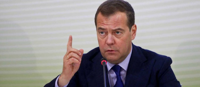 Дмитрий Медведев предложил пиратить игры, кино и софт
