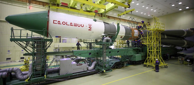 "Роскосмос": Разгерметизация корабля "Прогресс МС-21" могла быть вызвана внешним воздействием