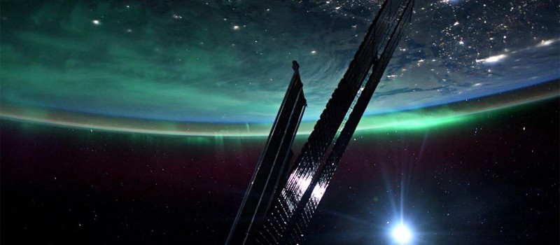 Астронавт NASA сделал потрясающую фотографию северного сияния над Землей с МКС