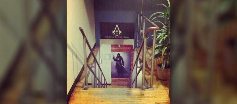 Плакат Assassin's Creed 5 в офисе Ubisoft? Догадки о сеттинге