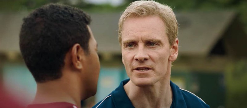 Майкл Фассбендер пытается научить самоанцев играть в футбол в трейлере комедии Next Goal Wins