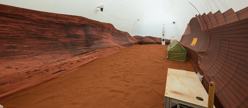 Четверо исследователей проведут целый год в симуляции Марса