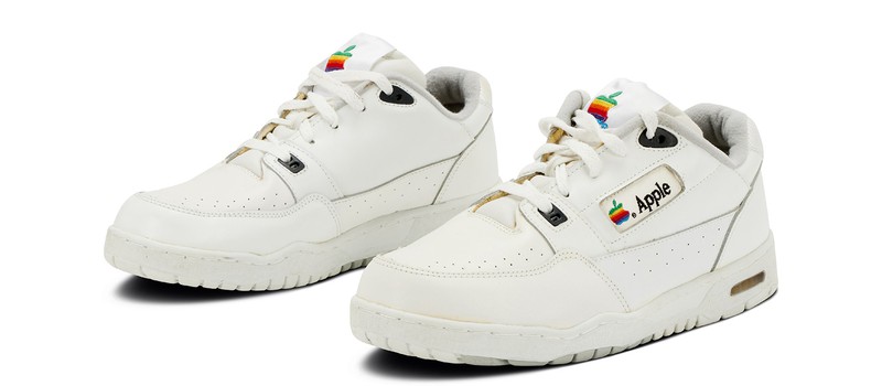 Редкие кроссовки Apple из 90-х можно купить всего за 50 000 долларов