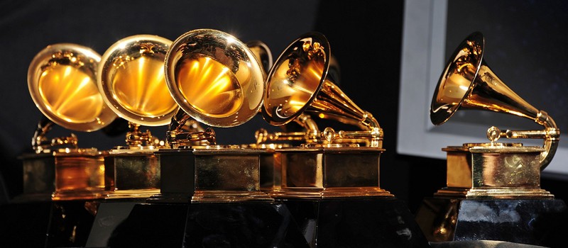 Песня с ИИ-вокалом Дрейка и The Weeknd все же может получить премию Грэмми