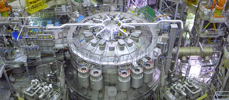 В Японии построили экспериментальный реактор термоядерного синтеза высотой в шесть этажей