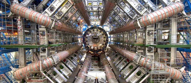 Физики охотятся за темными фотонами при помощи обновленного Большого адронного коллайдера
