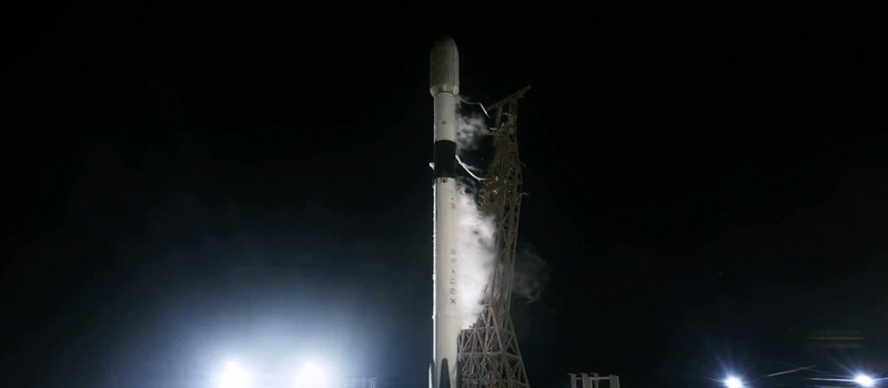 SpaceX запустила первую партию спутников Starlink для подключения смартфонов
