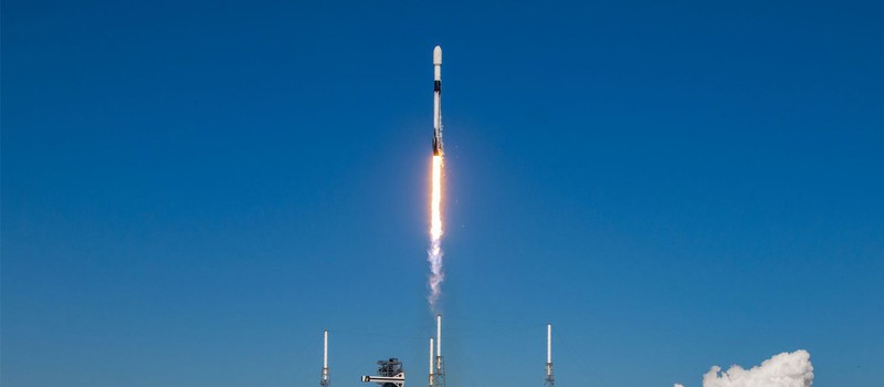 Ракета Falcon 9 компании SpaceX установил новый рекорд, совершив 301 полет в общем зачете и 19-ю личную посадку