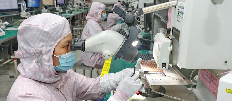 Санкции США превращают Китай в гиганта по производству устаревших чипов — производство выросло на 40% в первом квартале 2024 года