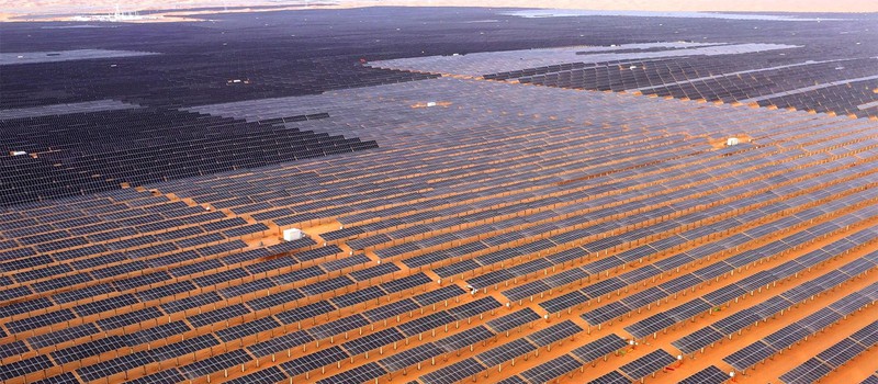 В Китае заработала крупнейшая в мире солнечная электростанция