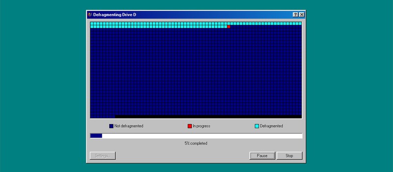 Если вы скучаете по дефрагментации диска C, есть сайт, позволяющий воссоздать этот опыт вместе со звуками работающего жесткого диска