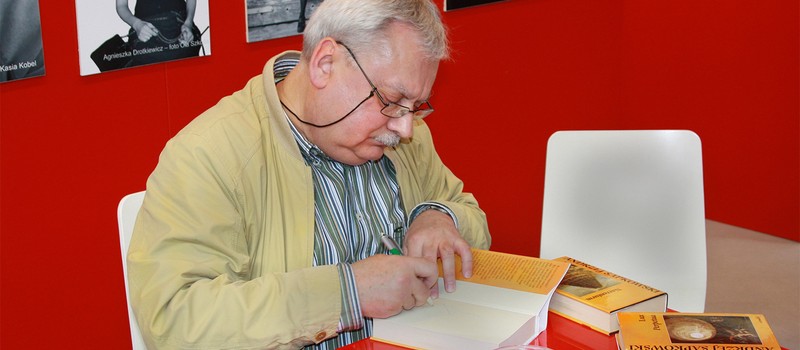 Анджей Сапковский обещает новые книги про Ведьмака: "В отличие от Джорджа Мартина, если я говорю, что напишу, то напишу"