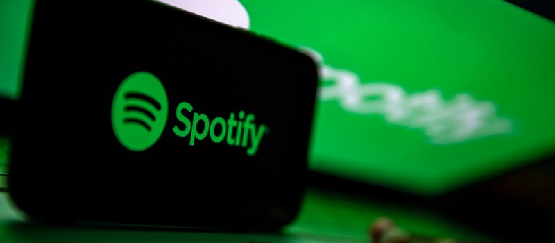 Spotify тестирует сканирование лиц для доступа к контенту с возрастными ограничениями в Великобритании