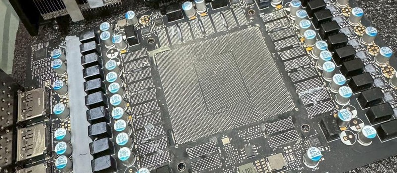 Покупатель получил RTX 5090 без графического процессора и чипов памяти