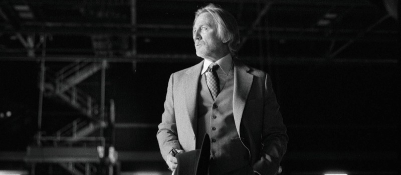 Бенуа Бланк столкнётся с чем-то невозможным в новом фильме "Достать ножи"