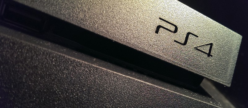 PS4 седьмой месяц обходит продажи Xbox One