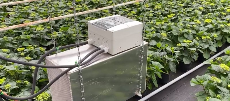 Майнинг биткоина начали использовать для обогрева теплиц и тысяч домов даже в России