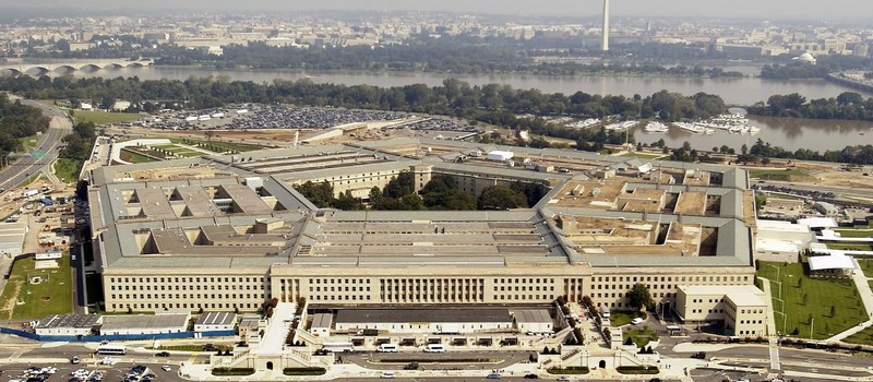 Пентагон угрожает разорвать контракт с Anthropic из-за отказа снять ограничения на слежку и автономное оружие