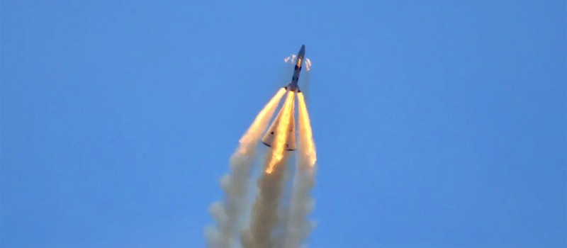 Китай успешно испытал лунную ракету "Чанчжэн-10" с системой спасения экипажа и морской посадкой