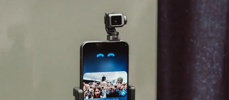 Honor показала смартфон с крошечным гимбалом и ИИ-компаньоном