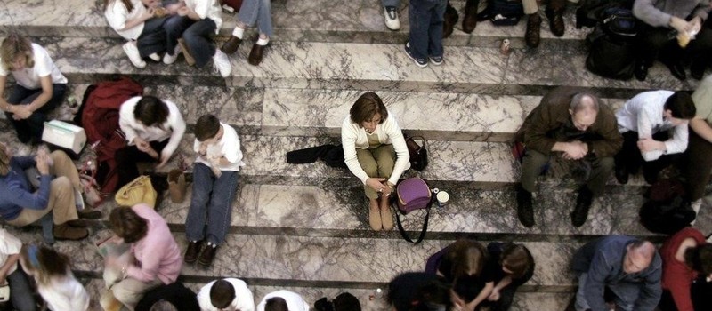 Общение с незнакомцем по переписке снижает одиночество лучше, чем чатбот