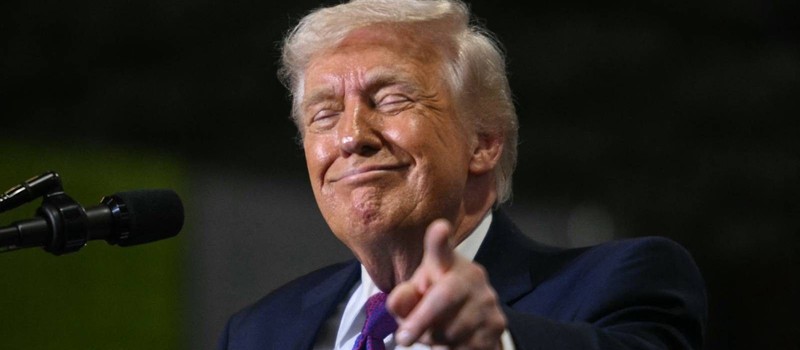 Дональд Трамп арестовал ИИ-пришельца – и никто не понимает зачем